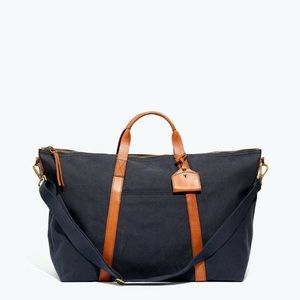 Madewell The Essential Overnight Bag in Canvas